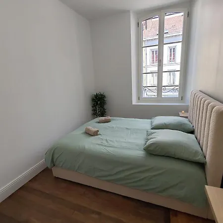 T5 Spacieux & Cosy - 4 Climatisees - 2 Min Gare Apartman Sainte-Savine