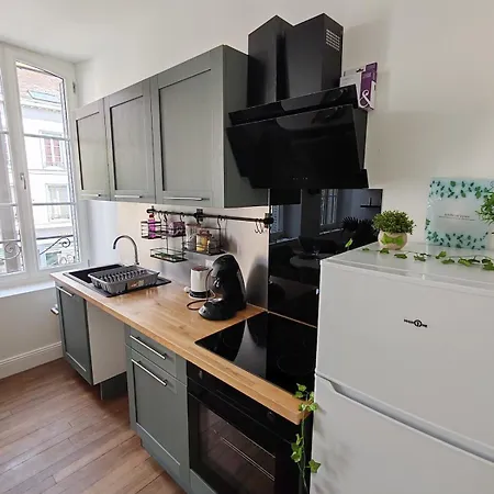 Apartment T5 Spacieux & Cosy - 4 Climatisees - 2 Min Gare