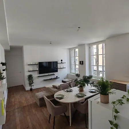 Apartment T5 Spacieux & Cosy - 4 Climatisees - 2 Min Gare